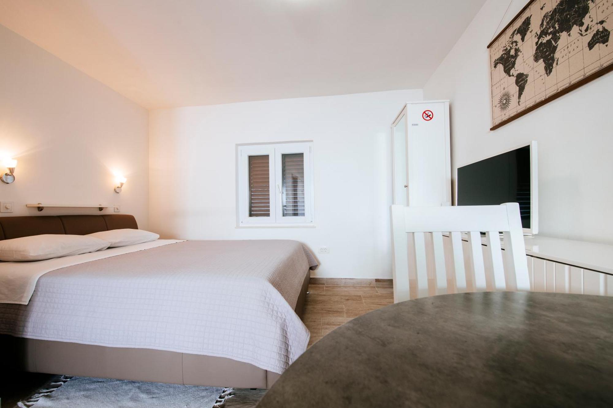 Apartmani Ema Zadar Exteriör bild