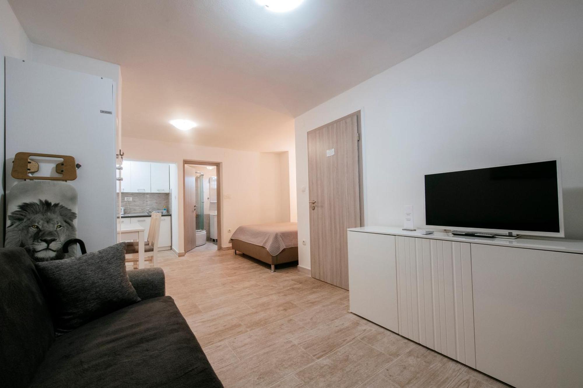 Apartmani Ema Zadar Exteriör bild